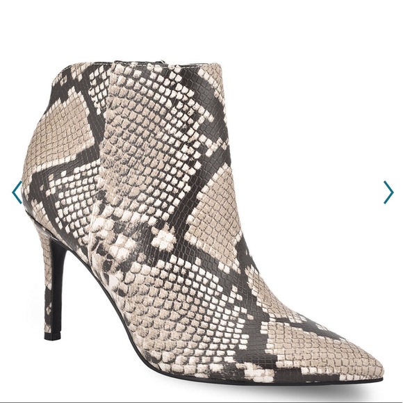 NEW Nine West Finny Skinny Heel Snakeskin Boot - Picture 9 of 9